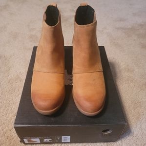 SOREL Wedge Chelsea Boots